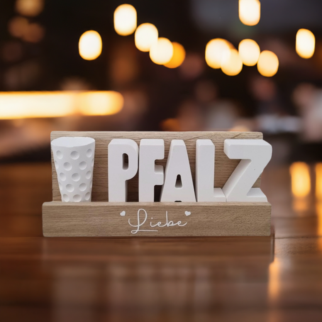 Pfalz & Dubbeglas Deko auf einem Tisch