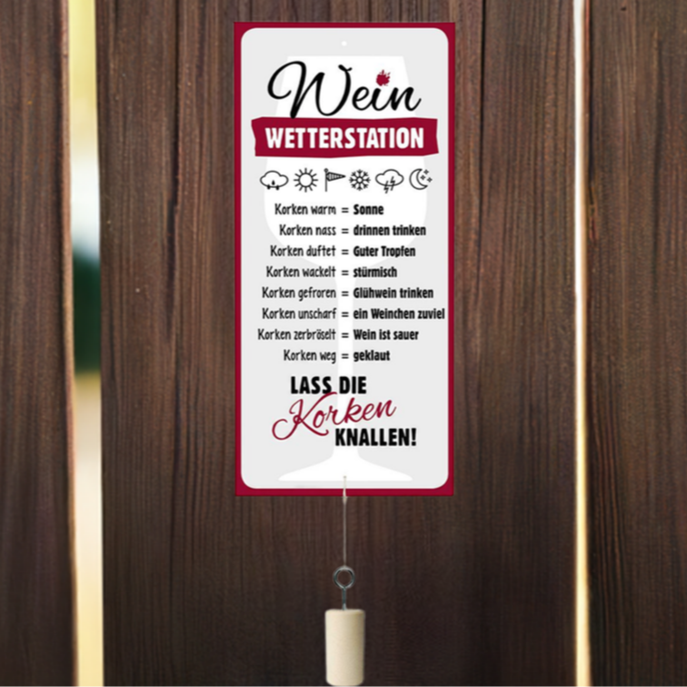 Wein Wetterstation an einem Holzzaun