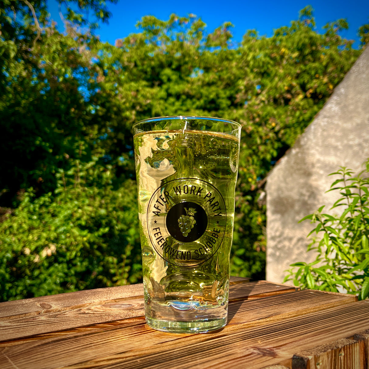 After Work Party - Feierowend Schobbe im 0,5 L Dubbeglas auf der Terrasse