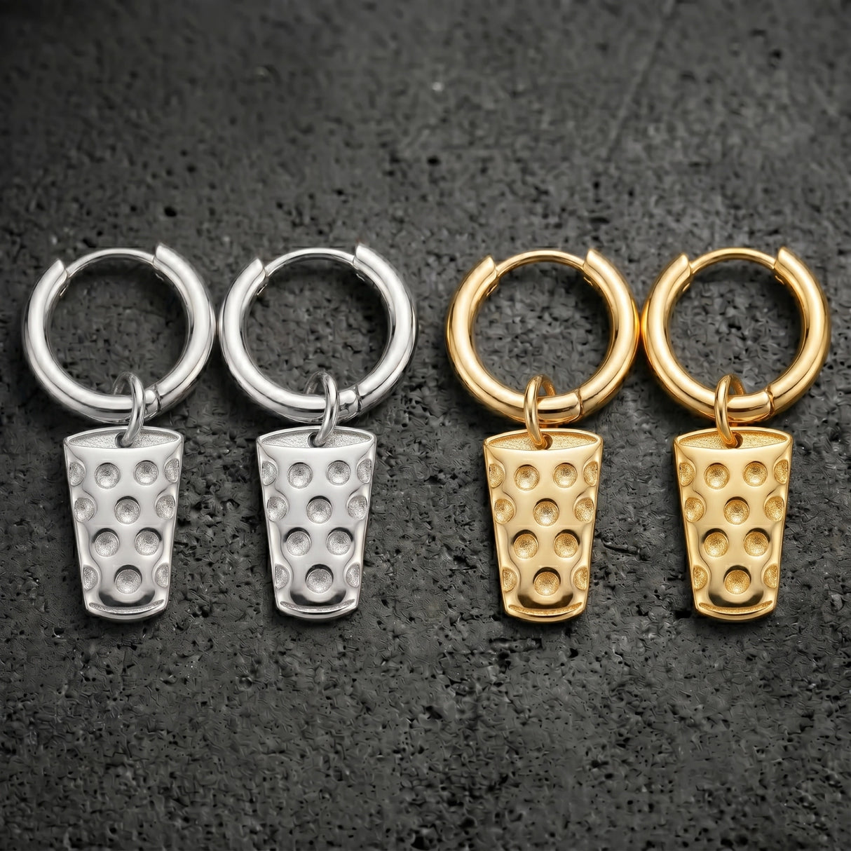 Die Dubbeglas Creolen gibt es in Silber und Gold