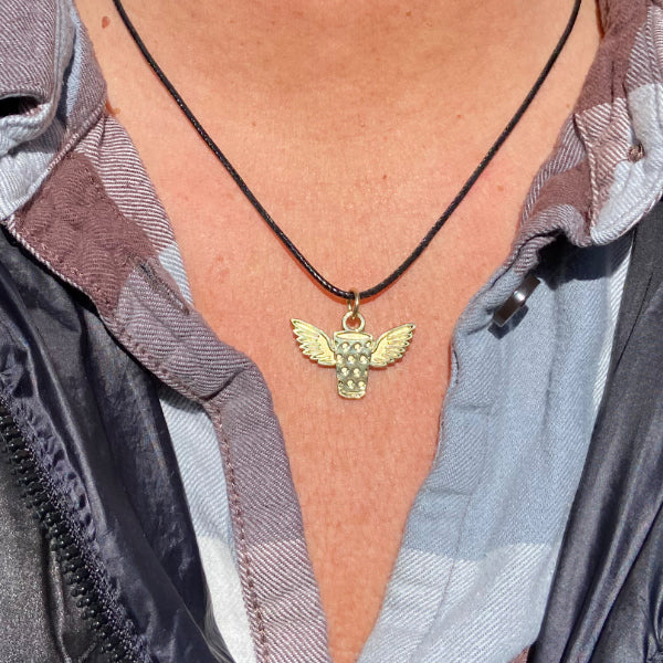 Dubbeglas mit Flügeln Kette - gold
