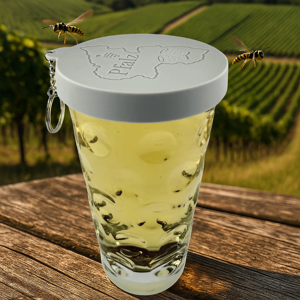 Dubbeglas Deckel aus Silikon - Grau, auf einem Dubbeglas, schützt vor Wespen