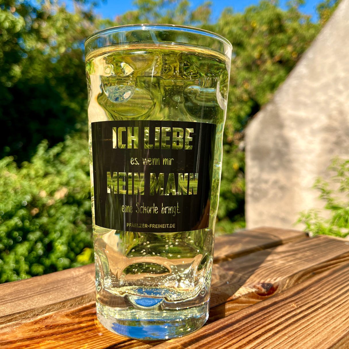 Ich liebe es, wenn mir mein Mann eine Schorle bringt - 0,5 L Dubbeglas mit Pfälzer Schorle im Garten