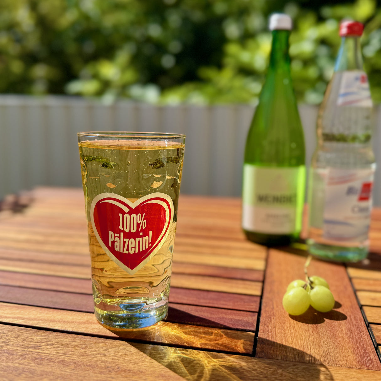 100% Pälzerin! Dubbeglas 0,5 L mit Pfälzer Rieslingschorle