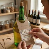 Du kannst den Flaschenanhänger auch mit deinenem eigenen Etikett, oder Firmenaufkleber bekleben.