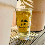 Chille, Grille, Schorle kille... Dubbeglas  mit Pfälzer Schorle im Schatten
