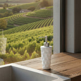 Dubbeglas Seifenspender (Griffelbuzzer) - weiß, im Badezimmer