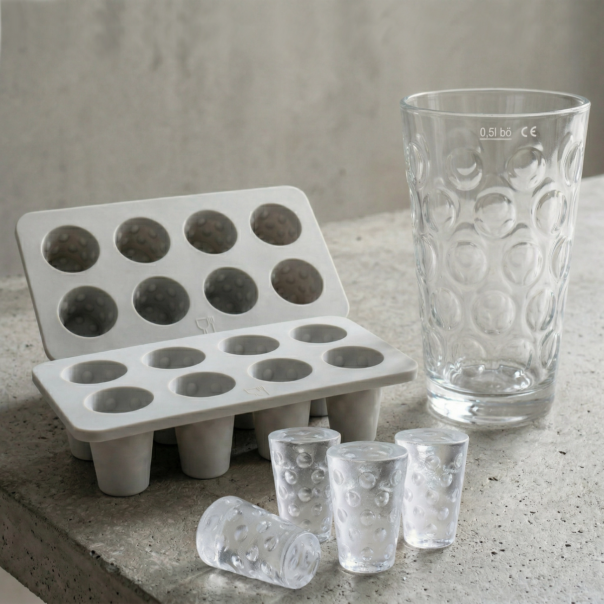 2 Dubbeglas Eiswürfel Silikonformen mit einem Dubbeglas