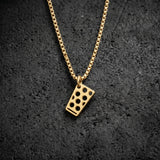 Modern interpretiert – Kette mit Dubbeglas-Anhänger in Gold
