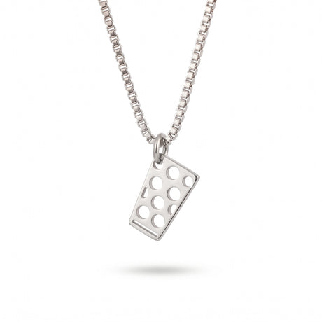 Elegante Halskette mit Dubbeglas-Anhänger in Silber
