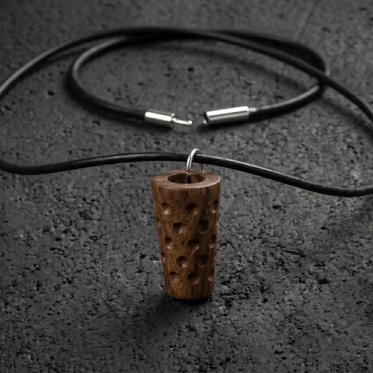 Dubbeglas Kette - Anhänger aus Nußbaum