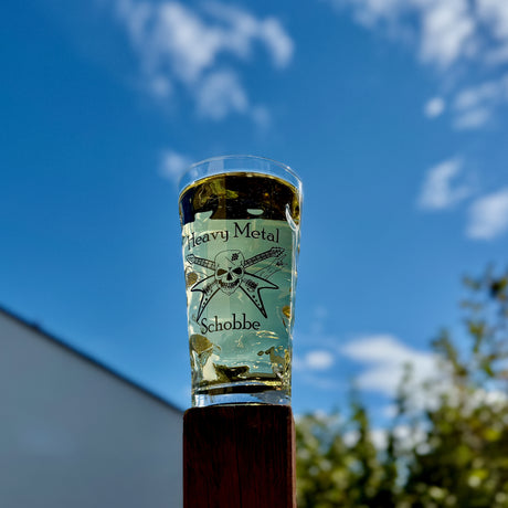 Heavy Metal Schobbe - Dubbeglas 0,5 Liter mit Pfälzer Rieslingschorle