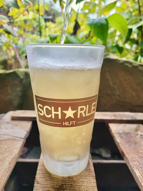 Schorle hilft - satiniertes Dubbglas 0,5 L (inkl. 3 Euro Spende) - Aufdruck Gold, Rieslingschorle